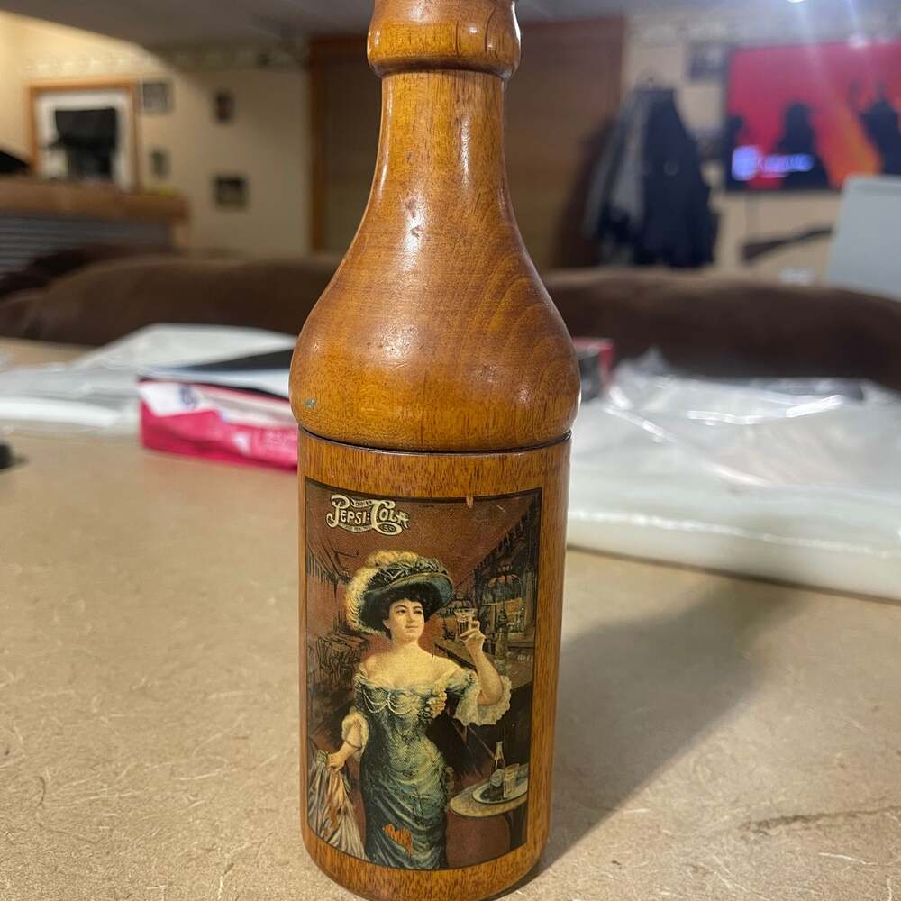 Vintage Pepsi Cola 75th Anniversary 1973 Wooden Pepper Grinder Salt Shaker
